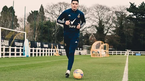 Raúl Jiménez volvió a tocar un balón con Wolves