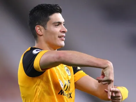 Raúl Jiménez y un gesto para admirar con dos causas benéficas