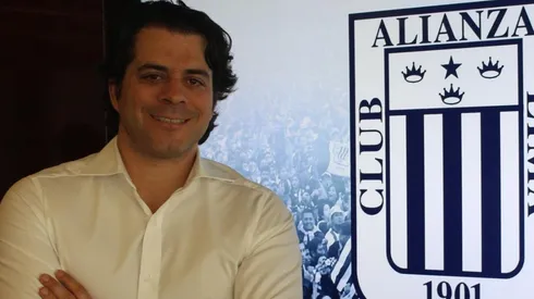 Gonzáles Posada es el mayor accionista del Fondo Blanquiazul.