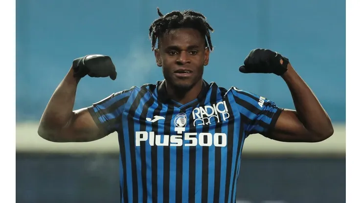 Atalanta, a la final de la Copa Italia, con un Duván Zapata intratable