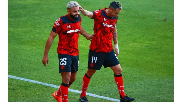 Alexis Canelo y Rubens Sambueza seguirían en Toluca