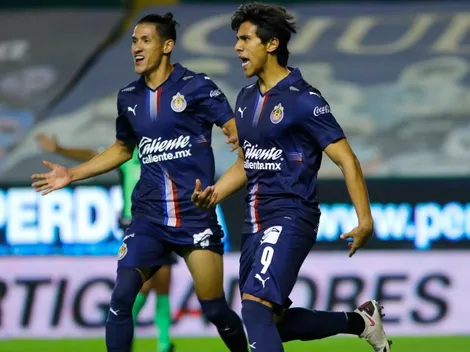 ¡Y un día ganó Chivas!: Guadalajara se agrandó en el Nou Camp y venció a León