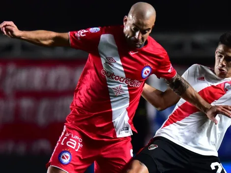 Los hinchas pidieron que le levanten la suspensión al 'Tanque' Silva