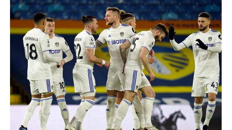 El festejo de los jugadores de Leeds United.