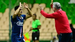 Víctor Manuel Vucetich al fin consiguió el triunfo con Chivas en el Guard1anes 2021.