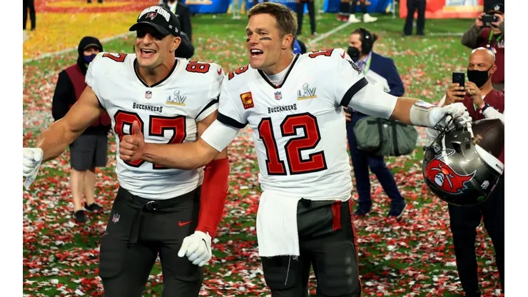 Rob Gronkowski y Tom Brady
