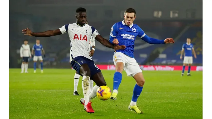 Llueven críticas a Dávinson Sánchez, a pesar de la victoria del Tottenham