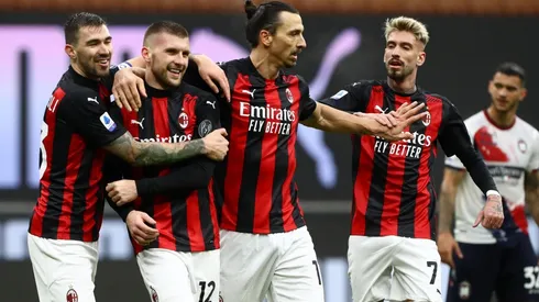 Milan goleó al Crotone con dos goles de Zlatan y sigue puntero en la Serie A