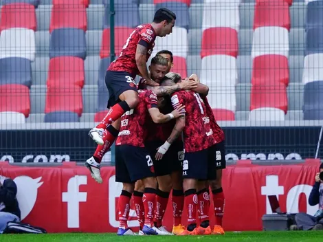 Toluca goleó a Mazatlán y llegó a la cima de la tabla