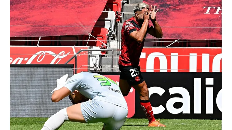 Alexis Canelo adelantó a Toluca ante Mazatlán FC