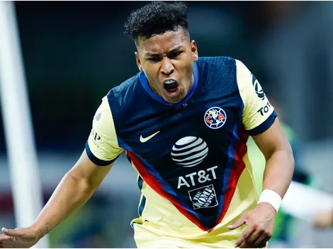 Solari reveló que ya piensa a Roger Martínez como titular