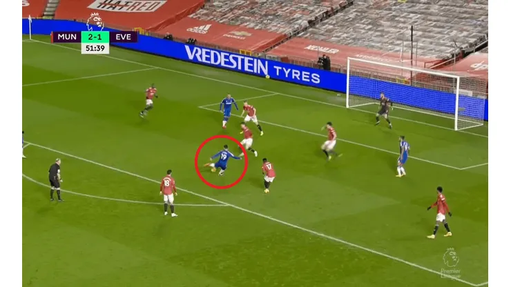 Control y latigazo: golazo de James para poner el 2-2 en el United vs. Everton