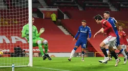 Mitad del gol fue de Rashford: Cavani marcó el 1-0 para el United ante Everton