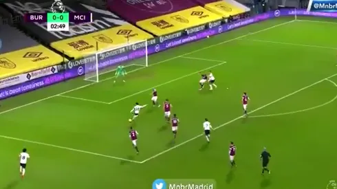 Partido contra Manchester City, dos minutos y tu arquero hace esto: imposible