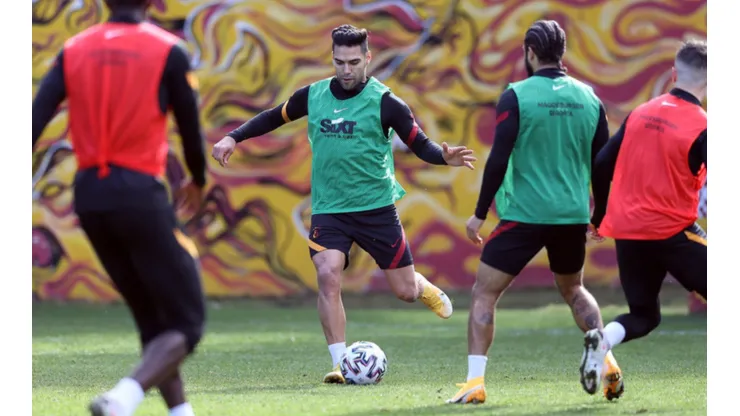 Por fin una buena noticia entregó Galatasaray sobre Radamel Falcao