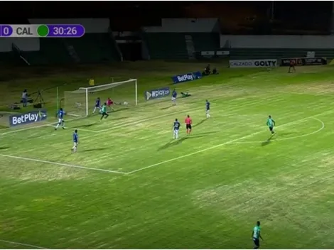 'El asesino del gol': insólito gol que se comió Marco Pérez debajo del arco