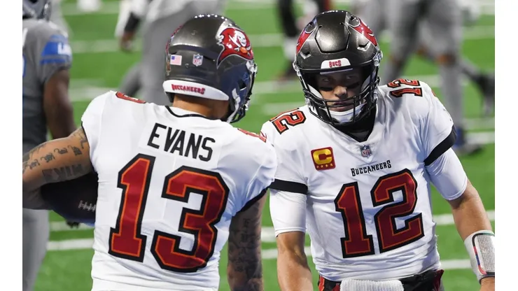 Mike Evans y Tom Brady