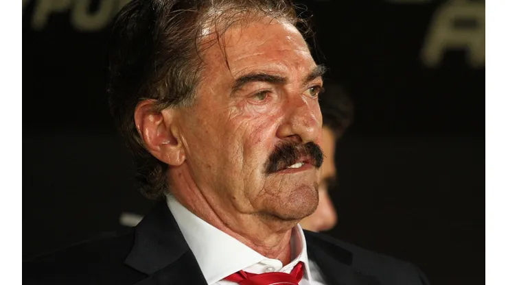Ricardo La Volpe dirigiría en Costa Rica.