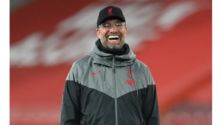 Sonríe Klopp: Liverpool cerró el mercado contratando dos defensas centrales