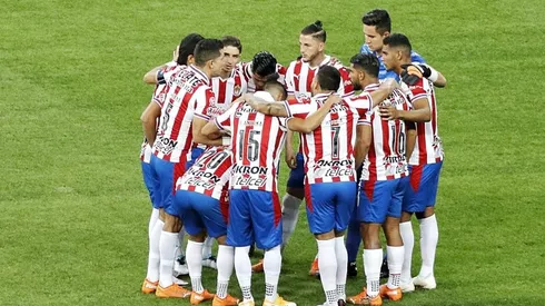Chivas podría cambiar de director técnico tras los malos resultados en el Guardianes 2021.