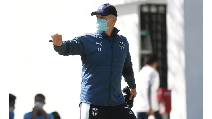 Javier Aguirre habló de los contagios en Monterrey