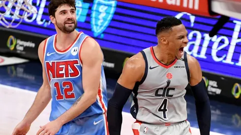 Joe Harris y Russell Westbrook