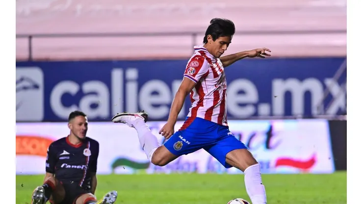 Chivas se ilusiona con el regreso de Macías.
