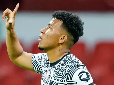 Roger Martínez no se mueve de América