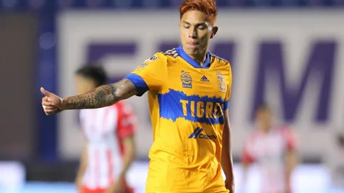 Golazo de Barragán para Necaxa.