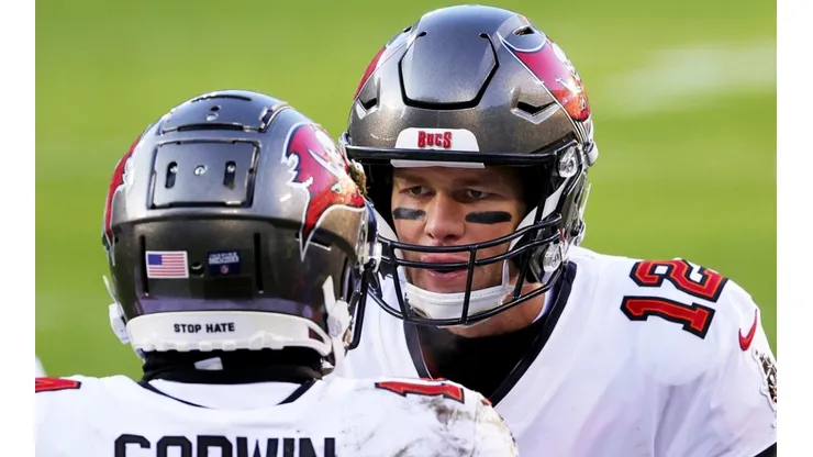 Chris Godwin y Tom Brady