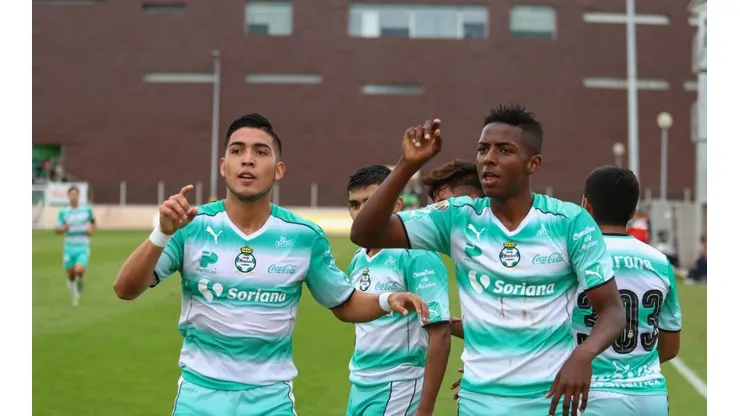 Maleck buscará recuperar algo de lo que perdió en el futbol.