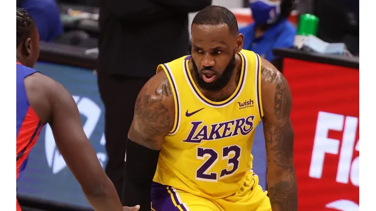 Los Angeles Lakers vs. Boston Celtics juegan por una fecha más de la NBA este sábado (Getty Images)