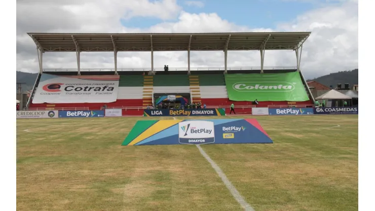 Estadio de Zipaquirá Héctor 'El Zipa' González.