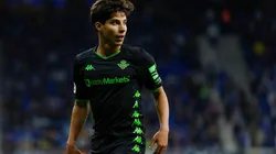 Diego Lainez confirmó tener coronavirus