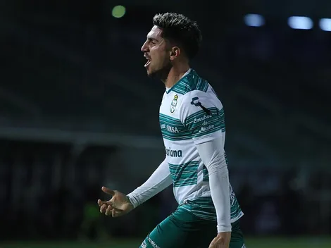 Diego Valdés se fracturó el pie derecho