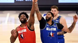 Joel Embiid y Anthony Davis (Foto: Getty)