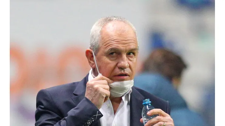 Javier Aguirre recupera jugadores...