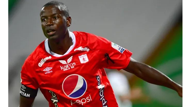 Vuelve el capitán: Adrián Ramos estará para el partido contra Junior de Barranquilla