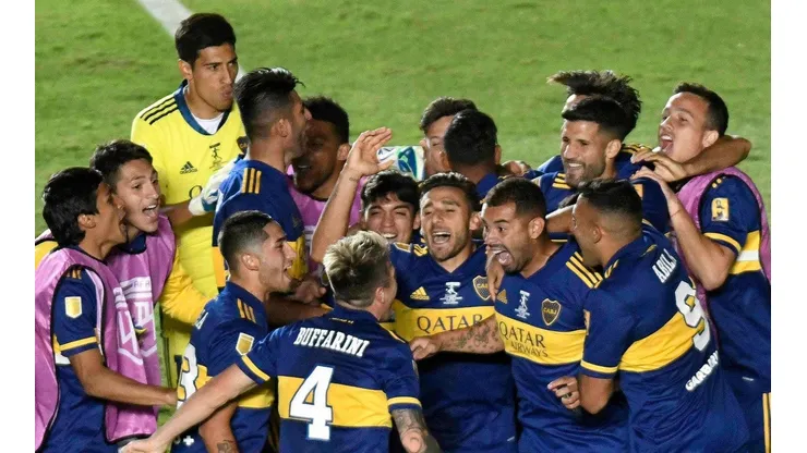 Juega en Boca, hace poco hizo enojar a los hinchas y ahora se podría ir a Racing