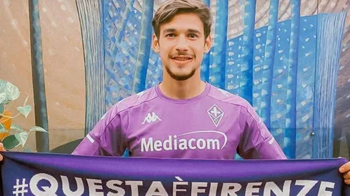 Martínez Quarta subió foto y Pezzella lo prendió fuego en los comentarios