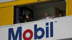 Ricardo Ferretti no usó cubrebocas en el Estadio Jalisco