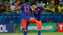 Yerry Mina y James Rodríguez, las dos estrellas del Everton de Inglaterra.