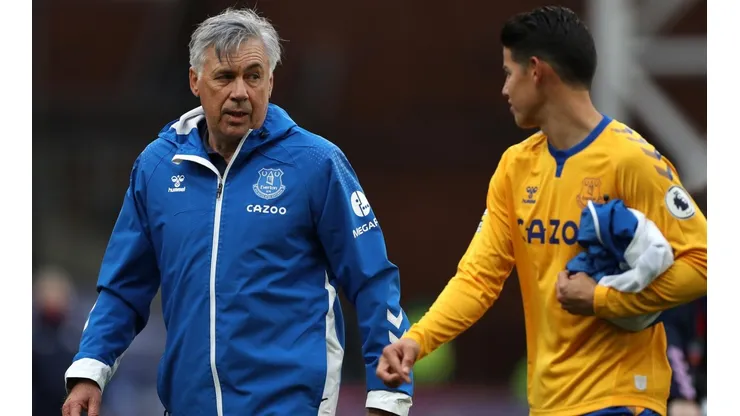 Carlo Ancelotti y James Rodríguez, juntos en el Everton de Inglaterra.