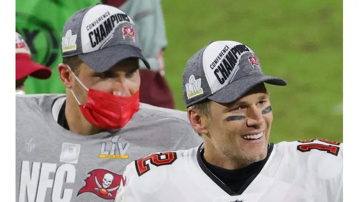 Rob Gronkowski y Tom Brady