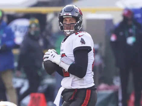 Brady lanzó un majestuoso pase de 52 yardas con atrapada épica