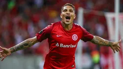 Paolo Guerrero tendrá más opciones de jugar ante Venezuela en Lima.