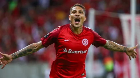 Paolo Guerrero tendrá más opciones de jugar ante Venezuela en Lima.
