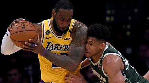 LeBron James y Giannis Antetokounmpo
