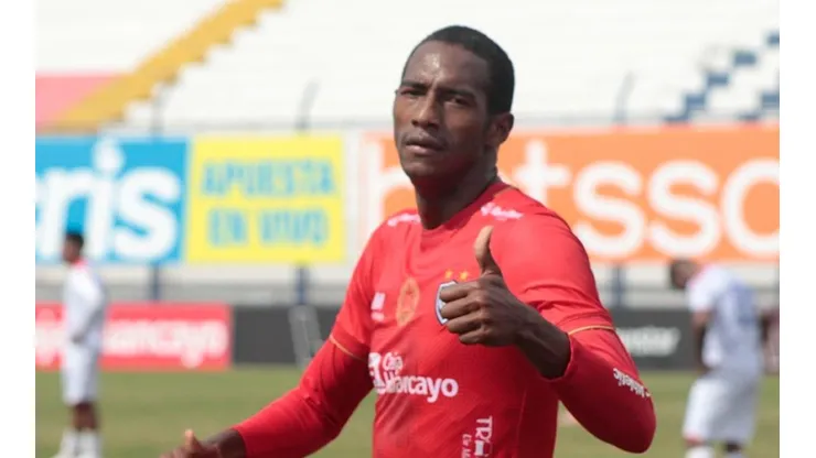 El mediocampista Abdiel Ayarza anotó 6 goles en 21 partidos con Cienciano.