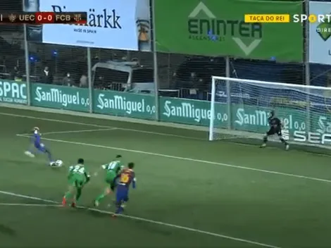 ¡Segundo penal que le ataja al Barcelona! Dembélé le pateó a los pies